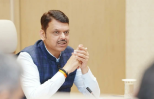 Governo de Maharashtra homenageará três jogadores de críquete pela vitória icônica Governo de Maharashtra homenageará três jogadores de críquete pela vitória icônica