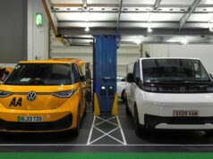 Grã-Bretanha apresentará pacote de US$ 2 bilhões para ajudar na mudança para VEs Grã-Bretanha apresentará pacote de US$ 2 bilhões para ajudar na mudança para VEs