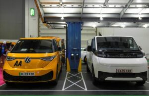 Grã-Bretanha apresentará pacote de US$ 2 bilhões para ajudar na mudança para VEs Grã-Bretanha apresentará pacote de US$ 2 bilhões para ajudar na mudança para VEs