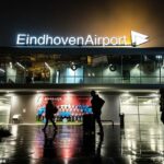 Em uma postagem no X esta noite, Ruben Brekelmans, o ministro da Defesa, disse que os avistamentos levaram à suspensão do tráfego aéreo civil e militar.