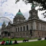 Prefeitura de Belfast. Grupo interpartidário da Irlanda do Norte pede impostos mais elevados para reduzir os danos relacionados com o jogo