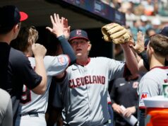 Guardiões mancham a história alegre com DFA severo em meio a 5 movimentos de escalação Guardiões mancham a história alegre com DFA severo em meio a 5 movimentos de escalação