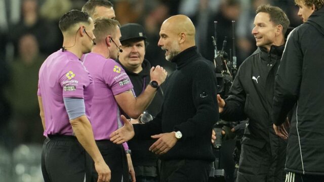 Guardiola, do Man City, pede desculpas pelo confronto com o cinegrafista após derrota no Newcastle
