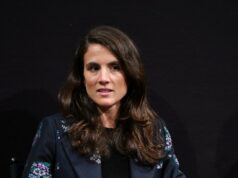 Guia da família Tatiana Schlossberg: conheça seu marido, seus 2 filhos e muito mais Jack Schlossberg trolls Cheryl Hines