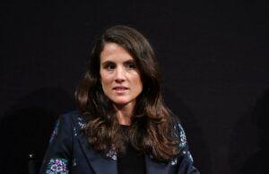 Guia da família Tatiana Schlossberg: conheça seu marido, seus 2 filhos e muito mais Jack Schlossberg trolls Cheryl Hines