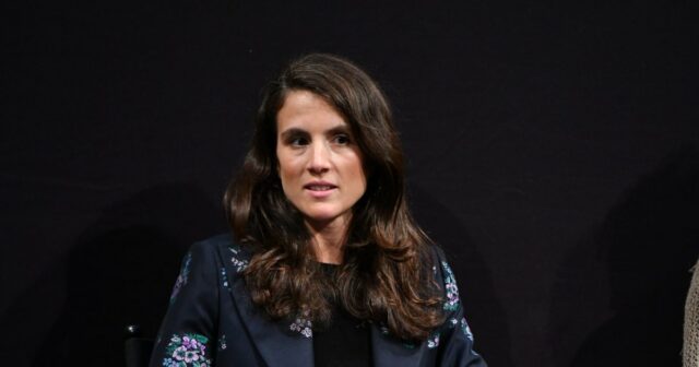 Jack Schlossberg trolls Cheryl Hines