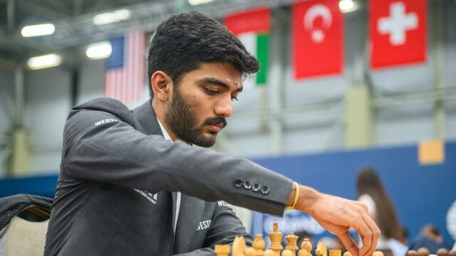 Gukesh e Carlsen lideram o FIDE World Rapid e Blitz 2025
