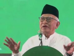 Gus Mus rejeita a proposta de Suharto de se tornar um herói nacional Gus Mus rejeita a proposta de Suharto de se tornar um herói nacional