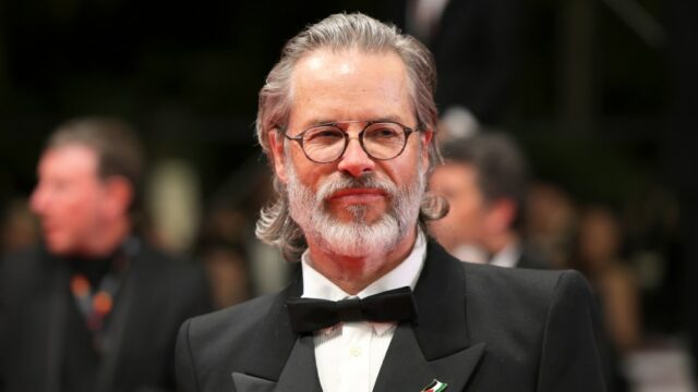 Guy Pearce pede desculpas por compartilhar 'desinformação e falsidades' sobre Israel nas redes sociais: 'Lamento profundamente'
