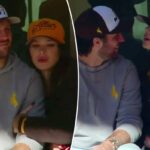 Hailee Steinfeld se aproxima do marido Josh Allen em um raro momento de PDA na cerimônia de aposentadoria da camisa universitária da estrela da NFL