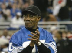 Hall da Fama do Futebol pede desculpas por anunciar erroneamente a morte de estrela da NFL Boato da morte de Steve Harvey estimulado por relatório de IA