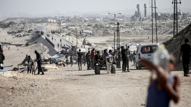 Hamas entrega três reféns falecidos à Cruz Vermelha, diz Israel
