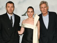 Harrison Ford faz uma aparição surpresa na estreia de ‘Train Dreams’ dos colegas atores de ‘Star Wars’ Joel Edgerton e Felicity Jones Harrison Ford faz uma aparição surpresa na estreia de 'Train Dreams' dos colegas atores de 'Star Wars' Joel Edgerton e Felicity Jones
