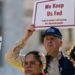 Hassett: Espera-se que funcionários dispensados ​​sejam pagos no início da próxima semana, talvez mais cedo