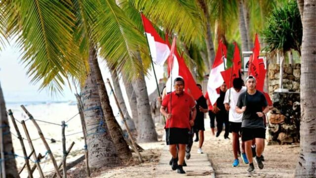 Hasto PDIP funciona com vermelho e branco na fronteira do Mar do Sul: Rote Ndao Front Page RI, Austrália do outro lado
