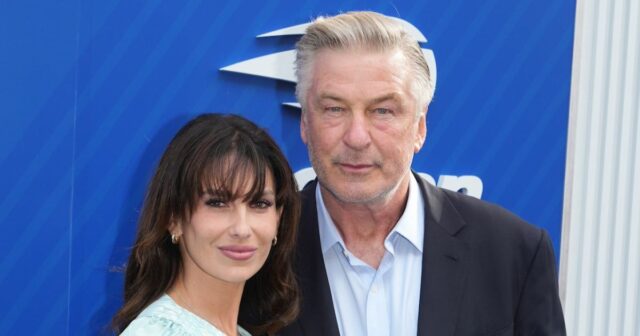 Como Alec Baldwin se sente sobre a entrada da esposa Hilaria Baldwin no Dancing With the Stars, temporada 34 inline