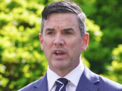 História feita depois que Brad Battin foi deposto como líder da oposição de Victoria Foto do líder da oposição vitoriana Brad Battin durante uma conferência de imprensa no Parlamento de Victoria em Melbourne, sábado, 11 de outubro de 2025. Foto THE AGE/ LUIS ENRIQUE ASCUI