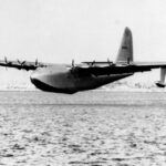 Hoje na História: 2 de novembro, Howard Hughes leva 'Spruce Goose' em seu único vôo