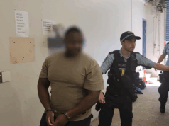 Homem acusado após trabalhadora do sexo supostamente agredida sexualmente e roubada com faca Homem acusado após trabalhadora do sexo supostamente agredida sexualmente e roubada com faca