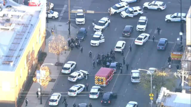 Homem detido em perseguição de ambulância roubada após tiros disparados Yahoo news home