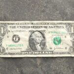 ICE pagando aos trabalhadores detidos US$ 1 por dia sob escrutínio