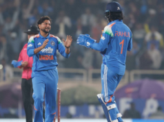 IND vs SA 1º ODI: o lance de quatro postigos de Kuldeep Yadav ajuda a Índia a vencer por 17 corridas IND vs SA 1º ODI: o lance de quatro postigos de Kuldeep Yadav ajuda a Índia a vencer por 17 corridas