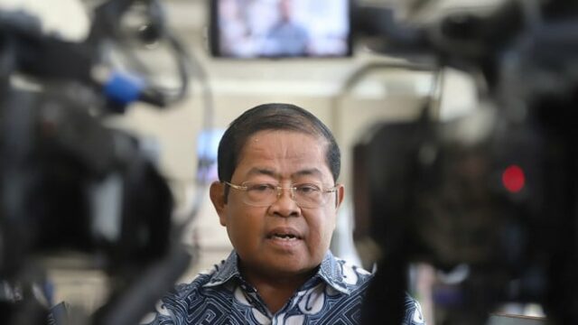 Idrus Marham Sentil Ribka PDIP: Os serviços de Soeharto não Idrus Marham Sentil Ribka PDIP: Os serviços de Soeharto não podem ser cobertos por emoções políticas