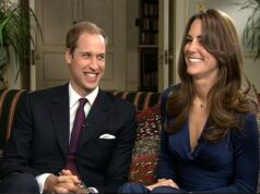 Imagens raras da histórica entrevista de noivado de Kate Middleton revelam seu momento de pânico – antes do Príncipe William vir em seu socorro Enquanto a dupla se preparava para compartilhar detalhes sobre as notícias do noivado com Tom Bradby, imagens dos bastidores capturaram o momento em que William disse à sua ansiosa noiva para 'respirar' antes de Kate responder com humor: 'Não sou muito bom nisso!'