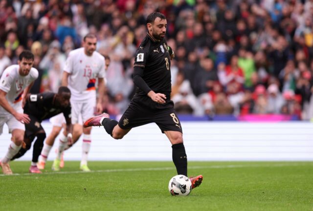 Imprensa portuguesa reage ao desempenho de Bruno Fernandes, estrela do ícone de correio