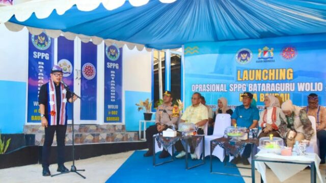 Inaugurando o Edifício SPPG em Baubau, o Vice-Ministro do Interior, Bima Arya, confirma dois objetivos principais do Programa MBG
