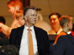 Internacional argentino diz que quase assinou com o Man Utd sob o comando de Louis van Gaal Lucas Biglia jogando pelo AC Milan