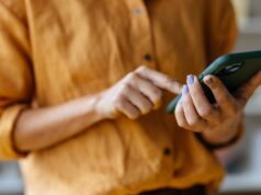 Interrupção do Optus Triple-Zero afetando mais de 14.300 serviços ao sul de Melbourne Interrupção do Optus Triple-Zero afetando mais de 14.300 serviços ao sul de Melbourne