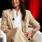 Meghan, Duquesa de Sussex fala no palco durante o 2025 TIME100 Summit no Jazz no Lincoln Center em 23 de abril de 2025