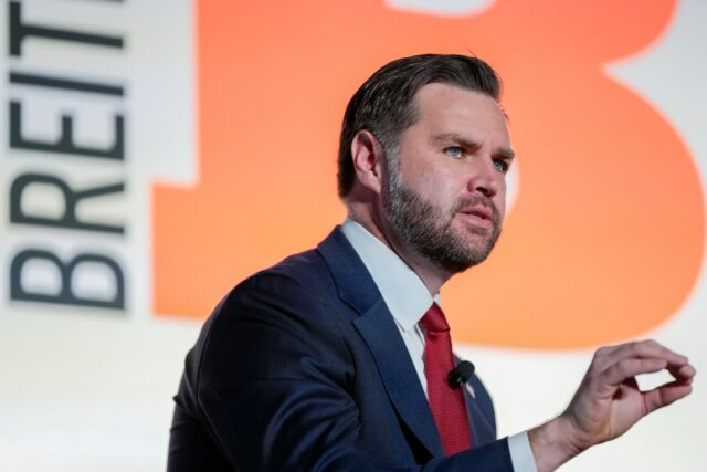 JD Vance envia mensagem para a base MAGA em guerra JD Vance envia mensagem para a base MAGA em guerra de Trump