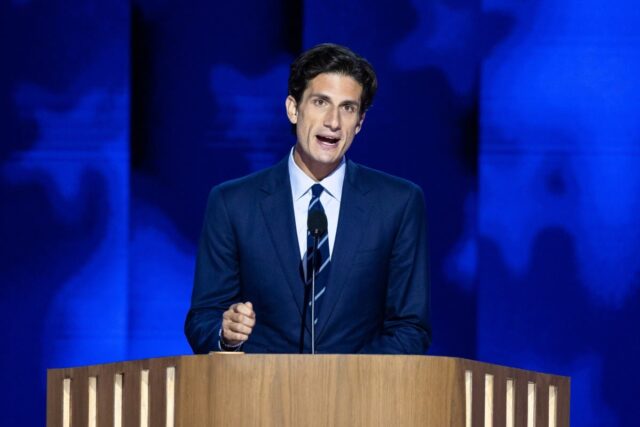 Jack Schlossberg, neto de JFK, entra na corrida pela vaga de Nadler na Câmara de Nova York
