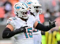 Jaelan Phillips absolutamente animado para se juntar aos Eagles após a troca dos Dolphins: ‘A melhor coisa’ Jaelan Phillips absolutamente animado para se juntar aos Eagles após a troca dos Dolphins: 'A melhor coisa'