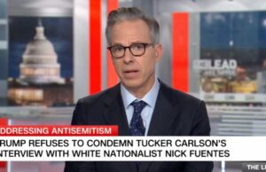 Jake Tapper diz que o apelo de Trump para ‘divulgar a notícia’ sobre Nick Fuentes prova que ele ‘não vai condenar os nazistas’ | Vídeo Jake Tapper diz que o apelo de Trump para 'divulgar a notícia' sobre Nick Fuentes prova que ele 'não vai condenar os nazistas' | Vídeo