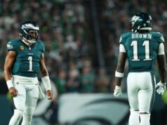 Jalen Hurts envia mensagem forte sobre as críticas de AJ Brown Jalen Hurts responded to the criticism from AJ Brown.