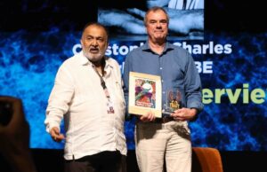 James Bond para Batman: o vencedor do Oscar Chris Corbould explica a arte do espetáculo prático no Festival Internacional de Cinema da Índia James Bond para Batman: o vencedor do Oscar Chris Corbould explica a arte do espetáculo prático no Festival Internacional de Cinema da Índia