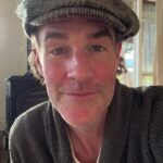 James Van Der Beek, 48, está colocando em leilão várias de suas queridas lembranças de Dawson's Creek para ajudar a pagar por seus tratamentos 'caros' contra o câncer