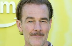 James Van Der Beek leiloando recordações de ‘Dawson’s Creek’ para arrecadar dinheiro para honorários médicos em meio à batalha contra o câncer James Van Der Beek leiloando recordações de 'Dawson's Creek' para arrecadar dinheiro para honorários médicos em meio à batalha contra o câncer