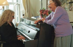 Janus Films adquire ‘Carol & Joy’ de Nathan Silver e planeja campanha para o Oscar para curta-metragem apoiado por Natalie Portman sobre a atriz Carol Kane e sua mãe (EXCLUSIVO) Janus Films adquire 'Carol & Joy' de Nathan Silver e planeja campanha para o Oscar para curta-metragem apoiado por Natalie Portman sobre a atriz Carol Kane e sua mãe (EXCLUSIVO)