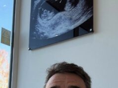 Jason Manford, 44, sugere que sua esposa Lucy Dyke está esperando seu SÉTIMO filho em uma postagem enigmática – dois anos depois de revelar que foi submetido a uma vasectomia Jason Manford, 44, sugere que sua esposa Lucy Dyke está esperando seu SÉTIMO filho em uma postagem enigmática - dois anos depois de revelar que foi submetido a uma vasectomia