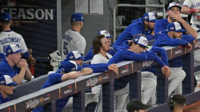Jays sente a dor da derrota quando o título escapa do alcance
