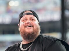 Jelly Roll choca os fãs com outra selfie sem barba após a transformação para perda de peso Jelly Roll choca os fãs com outra selfie sem barba após a transformação para perda de peso