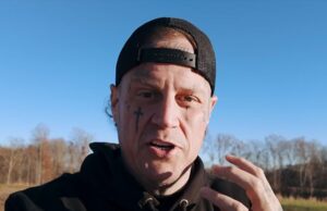 Jelly Roll raspa a barba pela primeira vez em uma década rolinho de gelatina-kal-20/11/2025