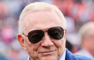 Jerry Jones lança os dados com mudança de prazo comercial de grande sucesso Jerry Jones lança os dados com mudança de prazo comercial de grande sucesso