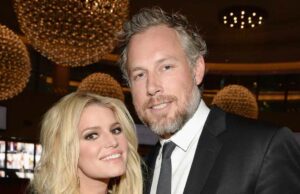 Jessica Simpson passou o dia de ação de graças com o ex-marido Eric Johnson GettyImages-943130420-Jessica-Simpson-Passou-O Dia De Ação De Graças-Com-O-Marido-Afastado-Eric-Johnson.jpg