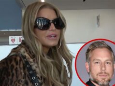 Jessica Simpson revela que passou o dia de ação de graças com seu ex-marido 112825_jessica_simpson_cal