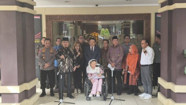 Jimly revela notas picantes de Sinta Wahid Cs para a Polícia Nacional, contém...
